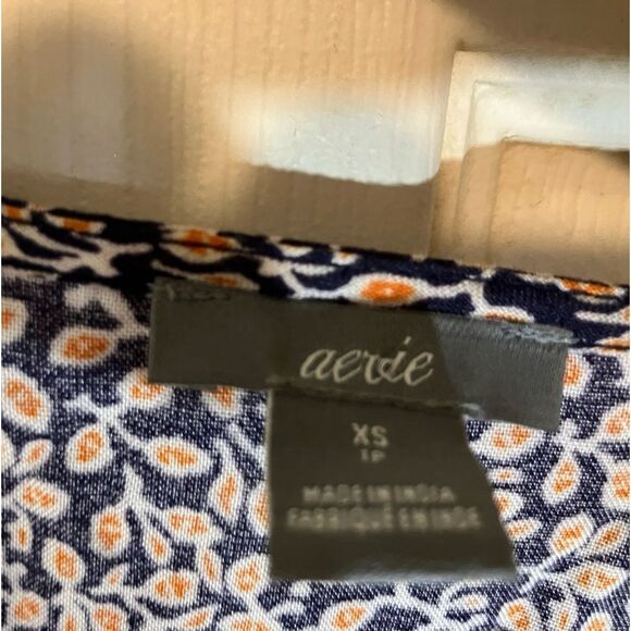 Aerie wrap mini dress, beautiful pattern, excellent condition, size XS - Picture 3 of 3